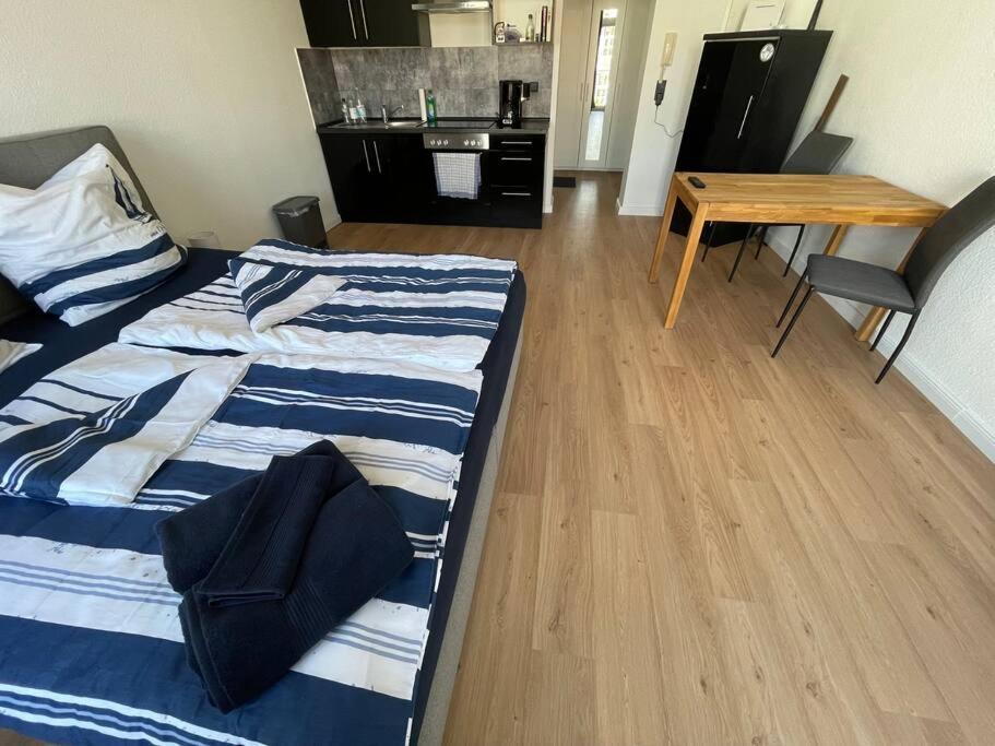 Innenstadt Refugium In Ruhiger Wasserlage+Balkon Leipzig Exterior foto