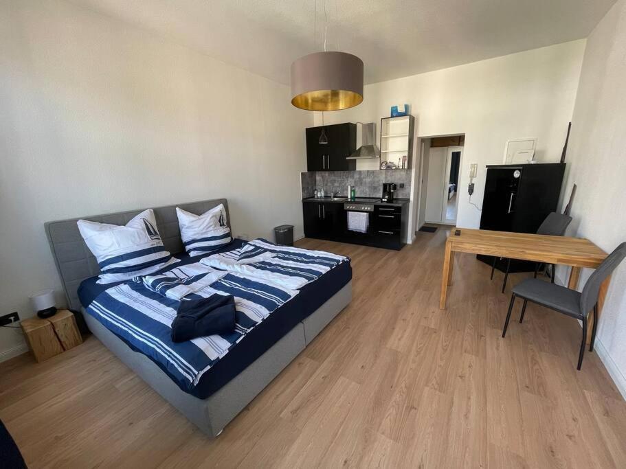 Innenstadt Refugium In Ruhiger Wasserlage+Balkon Leipzig Exterior foto